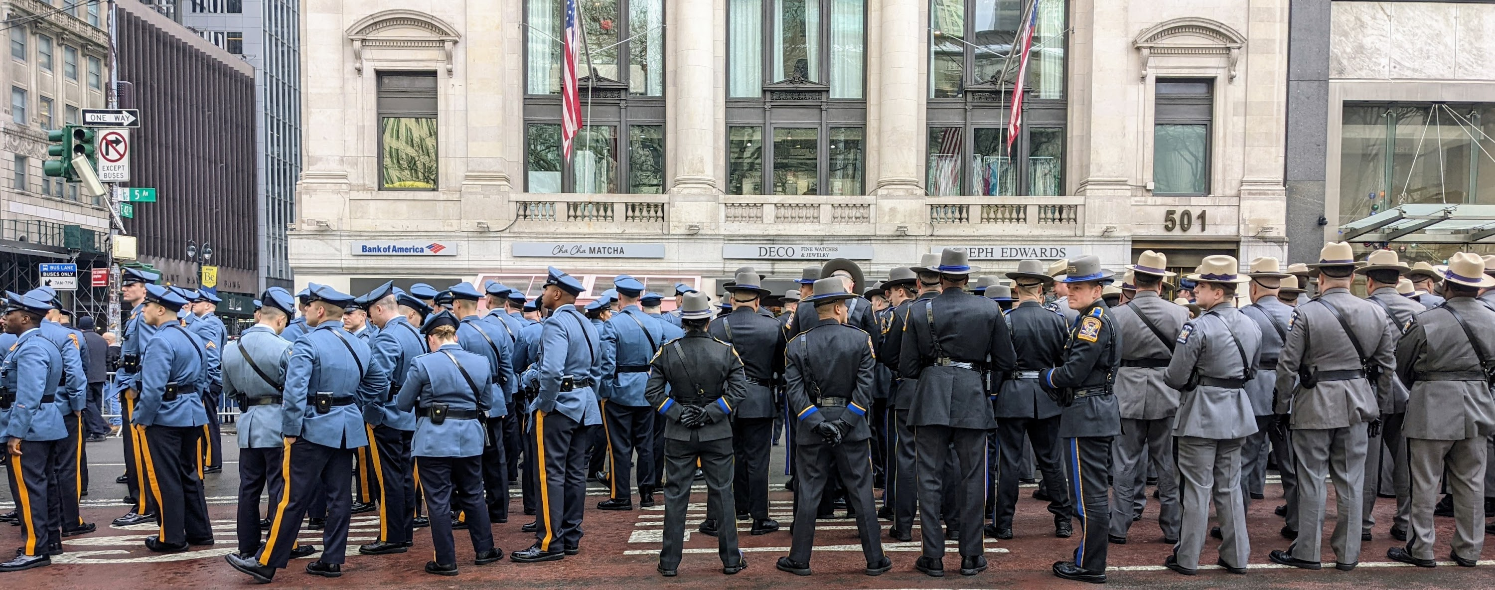 Law enforcement, 5th Avenue, Manahattan